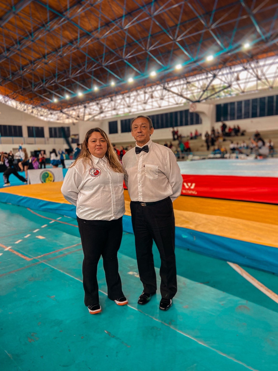 Tamiris em atuação de arbitragem em competição